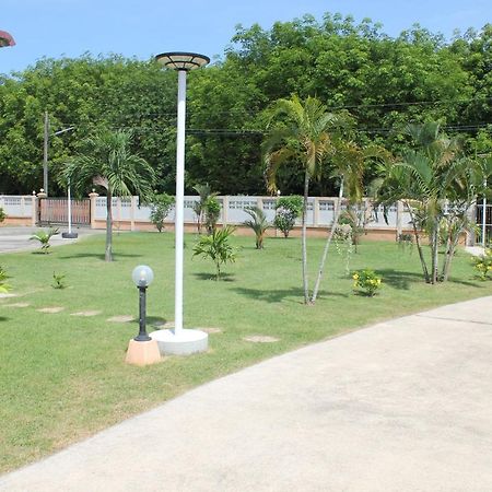 Naluemon Village Fh 1 Rayong Zewnętrze zdjęcie