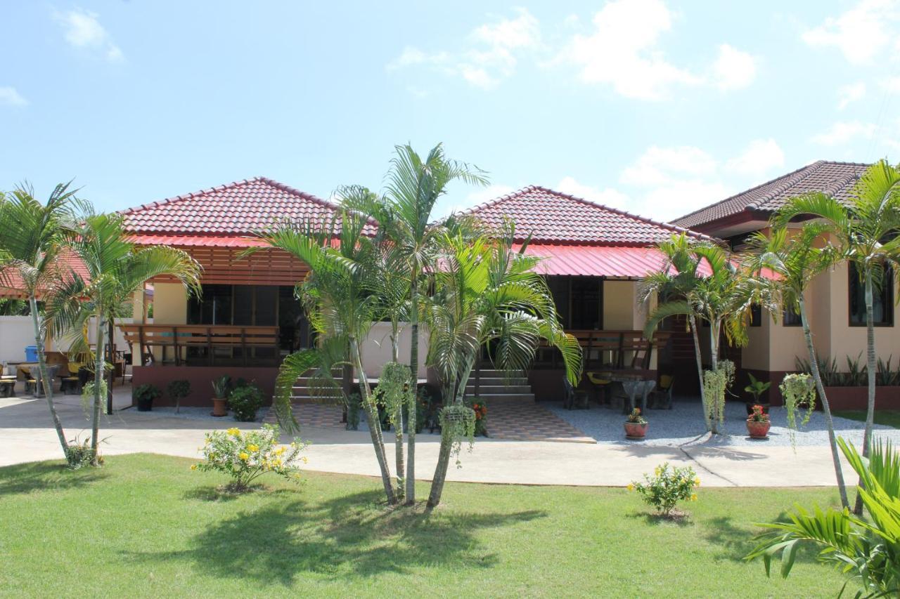 Naluemon Village Fh 1 Rayong Zewnętrze zdjęcie